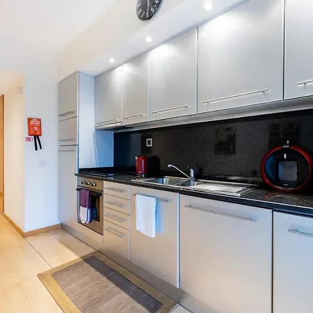 Marina Retreat - Stunning Two Bedroom In Apartamento
