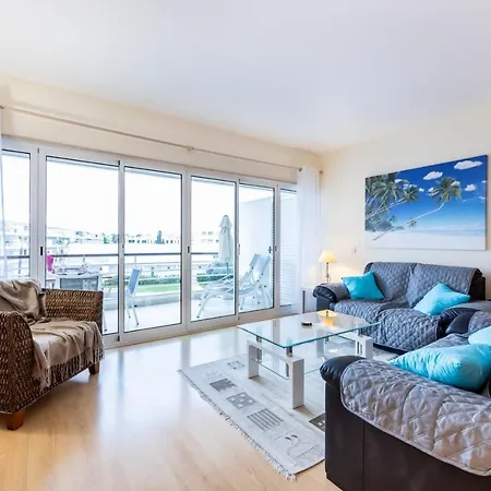 Marina Retreat - Stunning Two Bedroom In